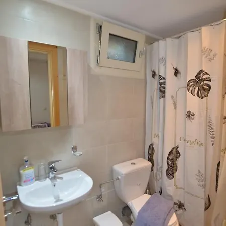 Domenica House Apartment Kondaraina Exterior photo